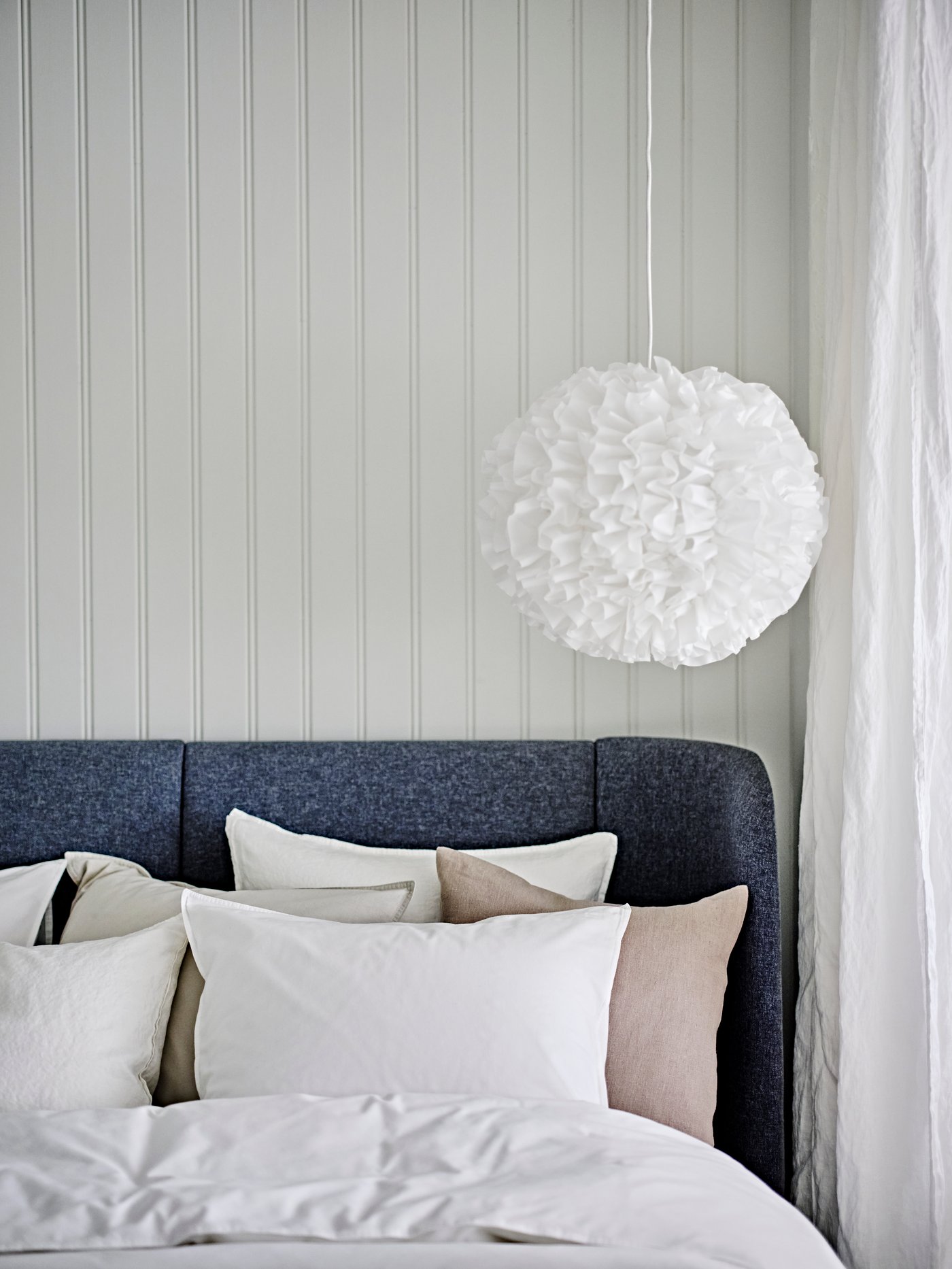 Lit 2 Places IKEA 140x190 Bois Beige + Sommier + Matelas Neufs