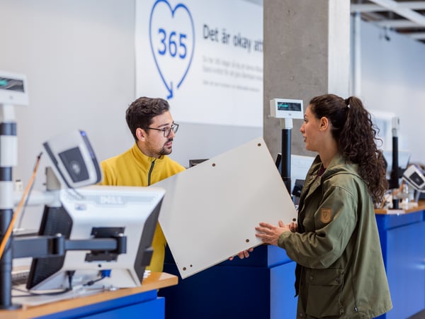 Returns at the furniture store