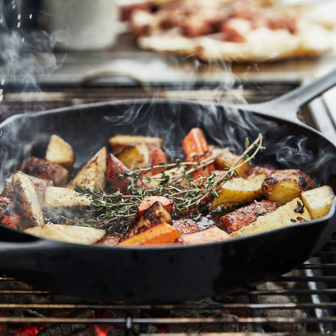 A cast iron VARDAGEN frying pan in the kitchen