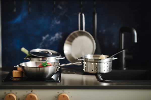 A grey SILLTRUT kitchen for children