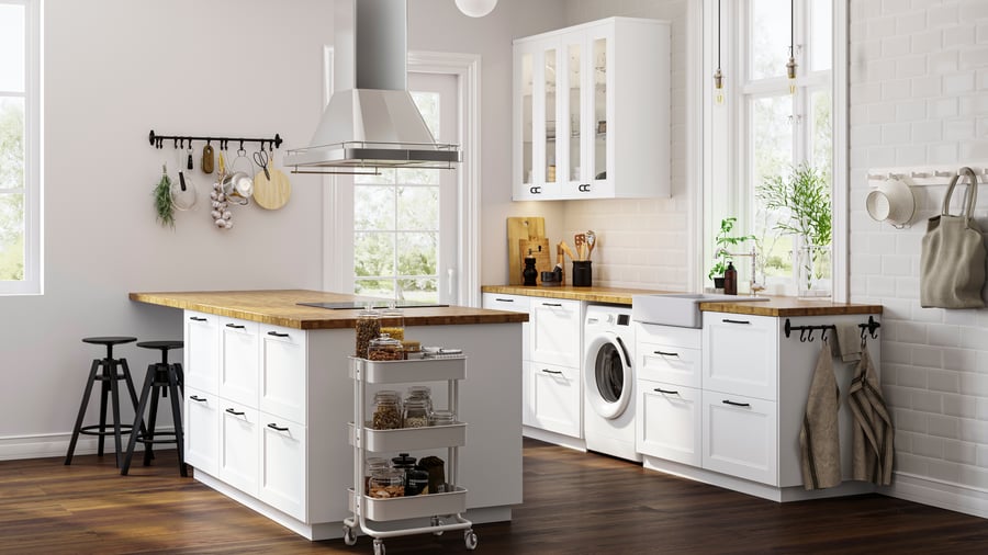 AXSTAD white shaker kitchen