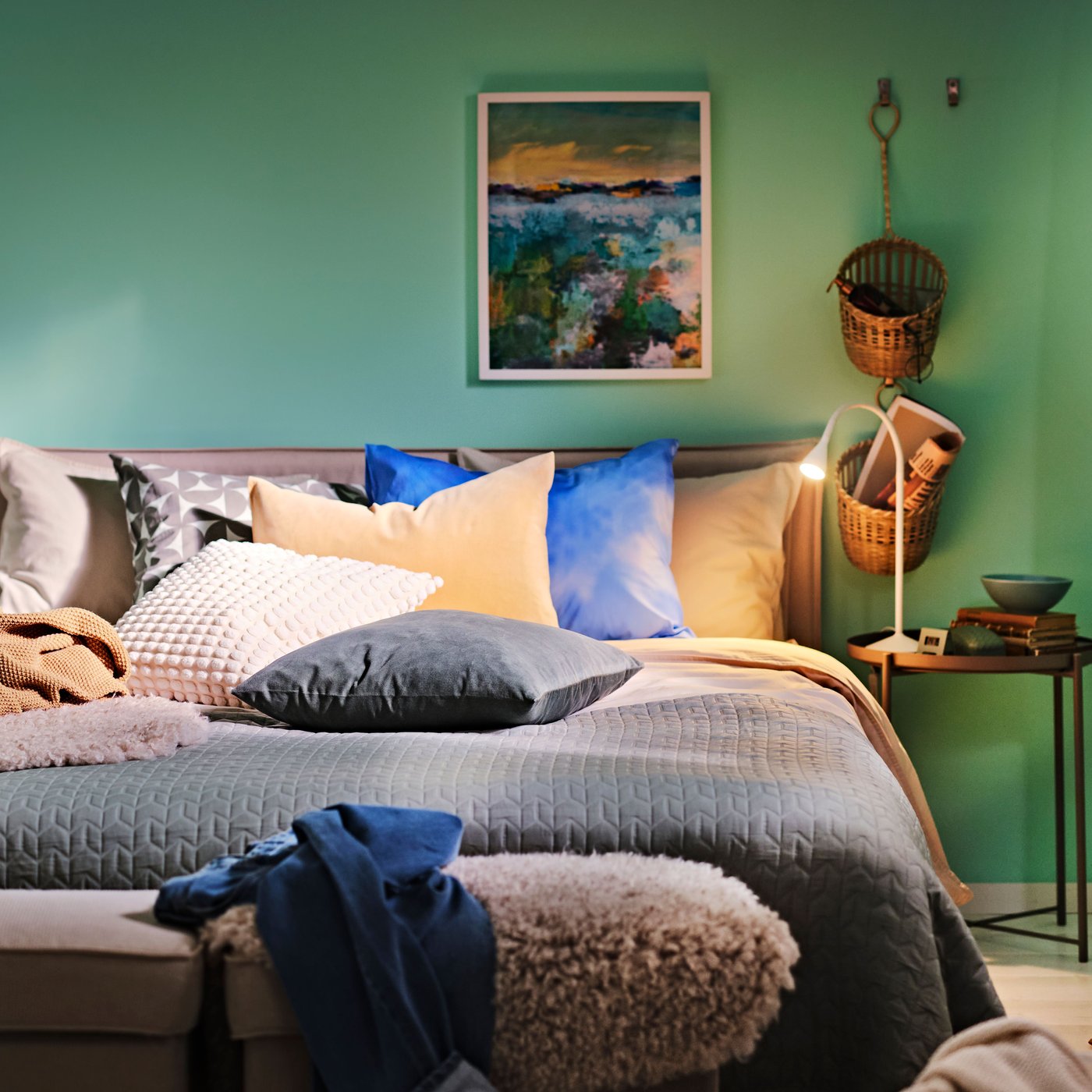 A white/Vissle beige KLEPPSTAD bed frame