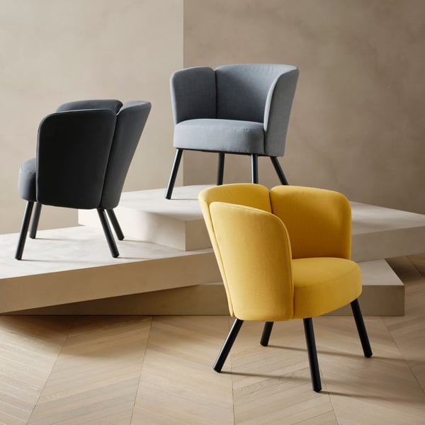 A Skulsta black HERRÅKRA armchair