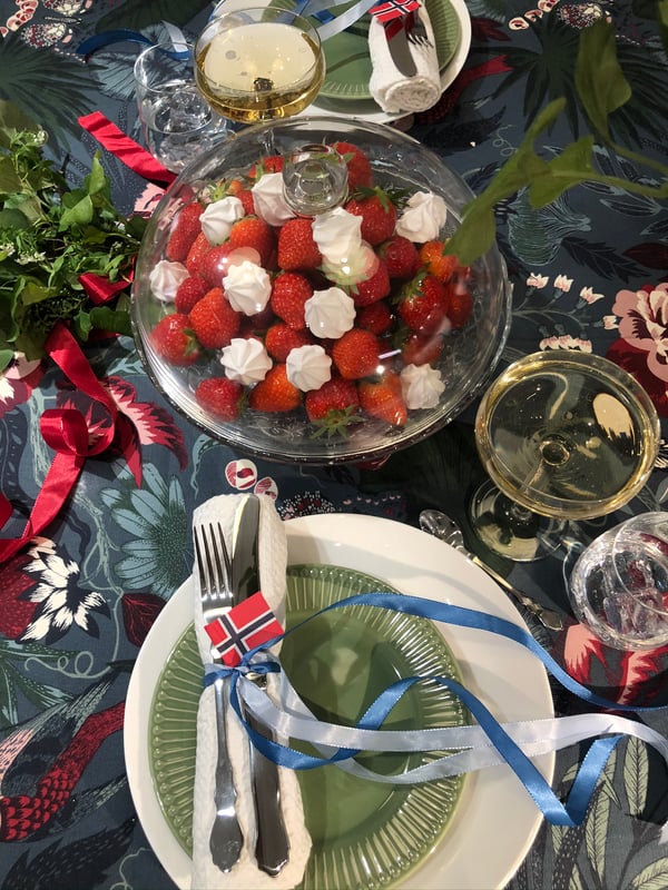 Med silkebånd skaper du ordentlig feststemning.