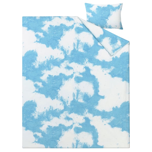 A blue/white ÄNGSVITVINGE duvet cover and pillowcase