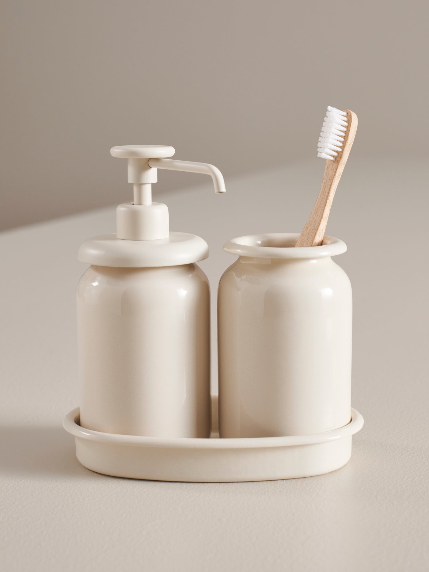 An ÅLTJÄRN 3-piece bathroom set