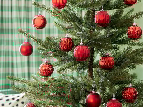 Christmas tree with red ornaments