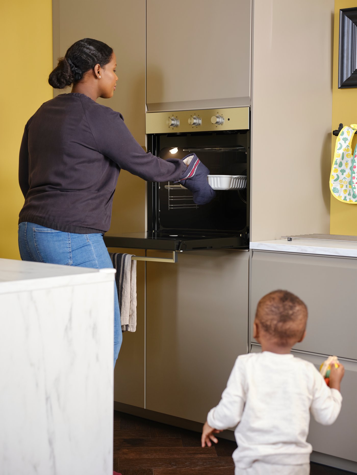 مصد زاوية UNDVIKA باللون الأبيض