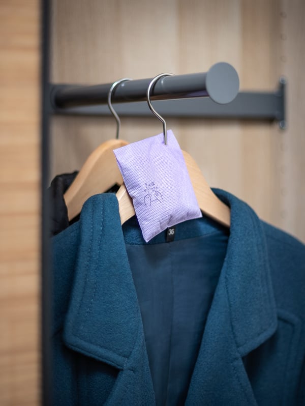 A Lavender KROPPSVARM potpourri in a bag