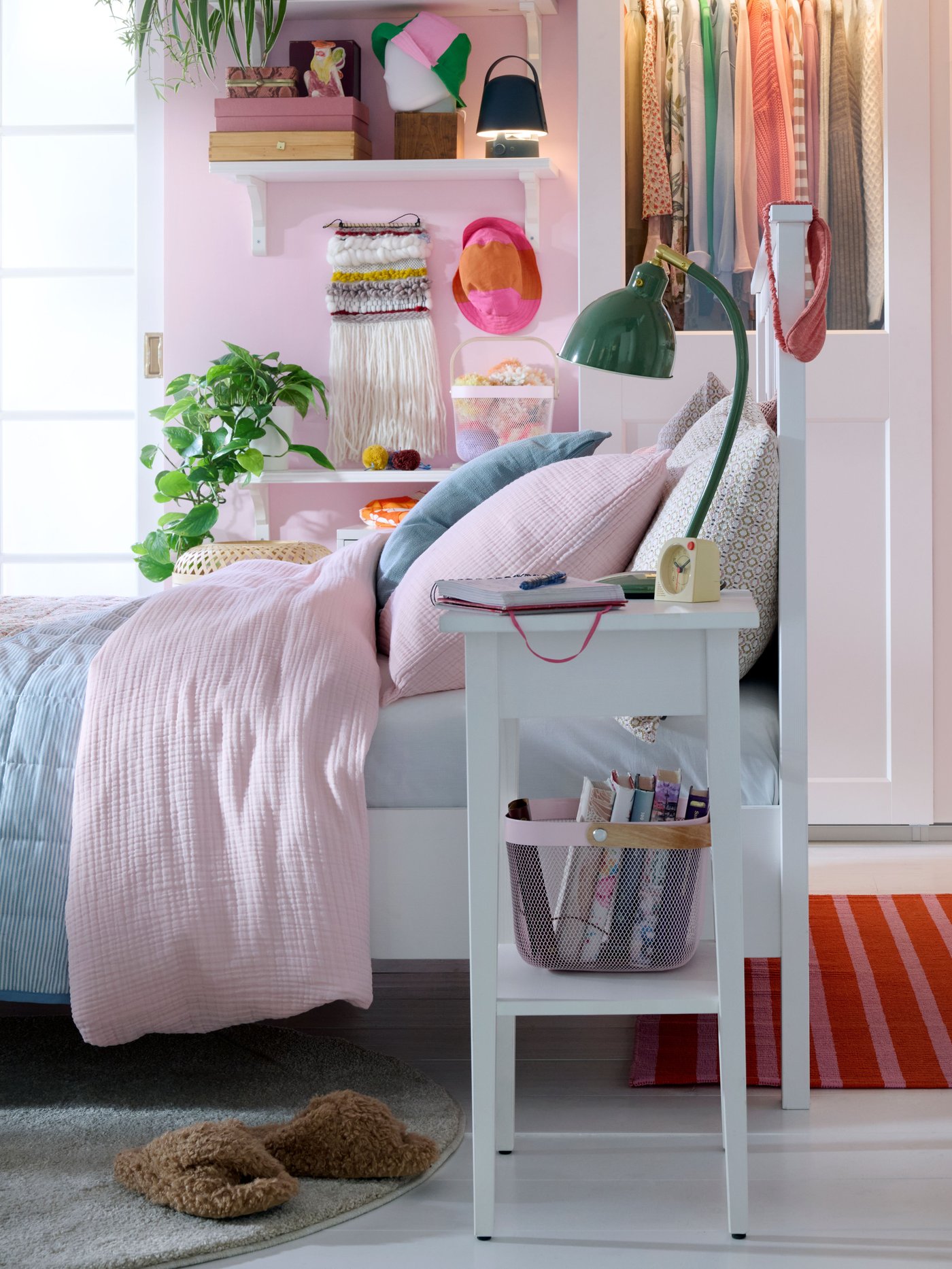 An off-white STOENSE rug, low pile in the bedroom