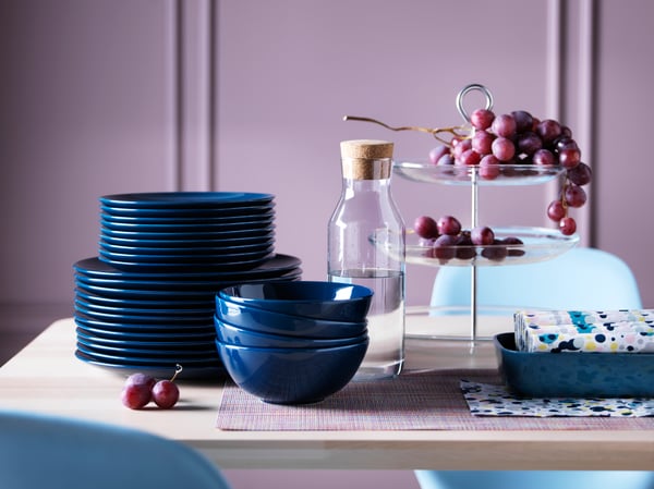 Fruteros de pisos con uvas