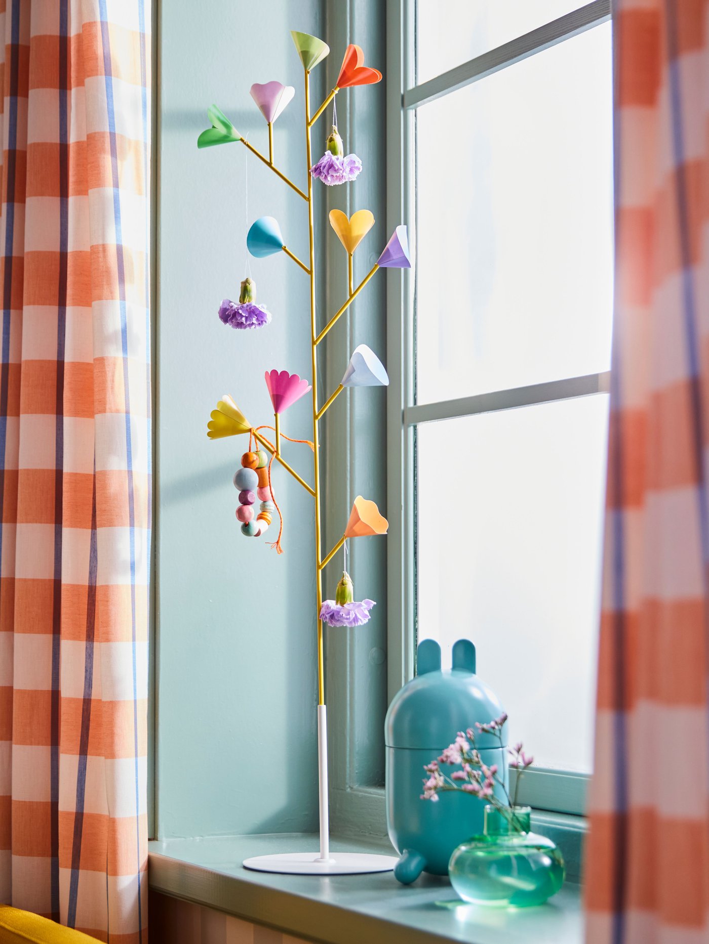 A branch/yellow TJÄRLEK decoration