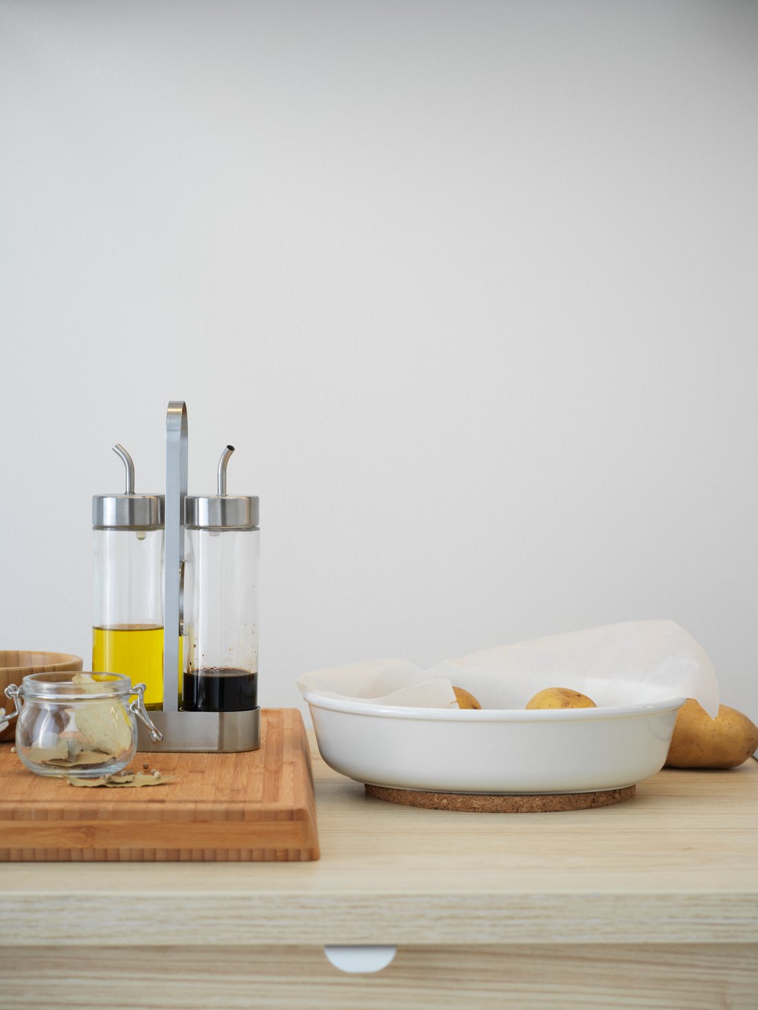 The essential oil and vinegar set for everyday use IKEA