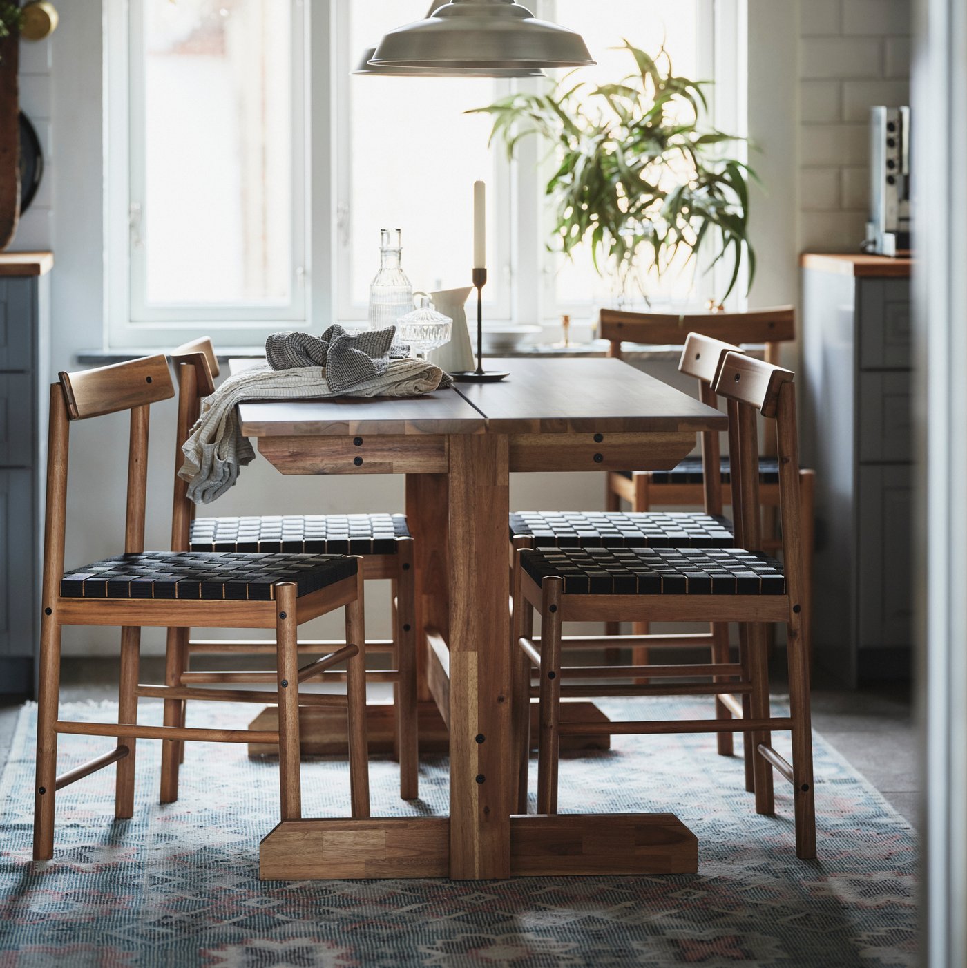 An acacia NACKANÄS table