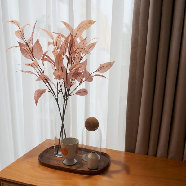 An eucalyptus/pink SMYCKA artificial spray
