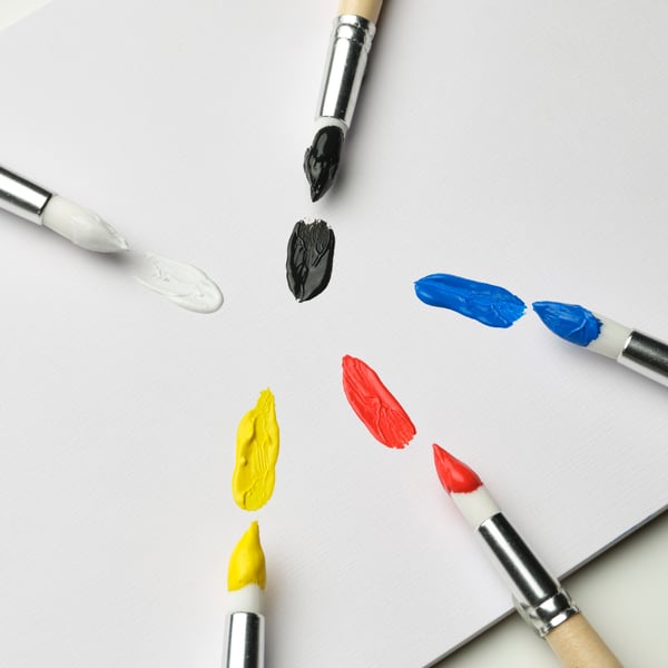 A mixed colours SOLFÅGEL acrylic paint