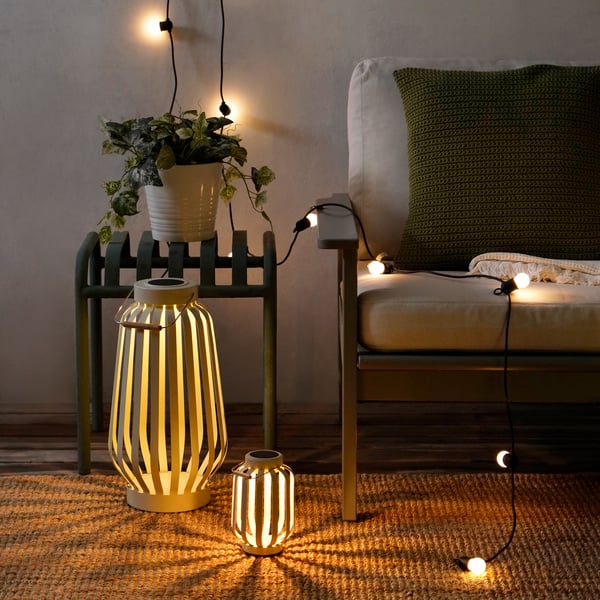 SOLVINDEN LED solar-powered floor lamp, beige/stripe, 42 cm