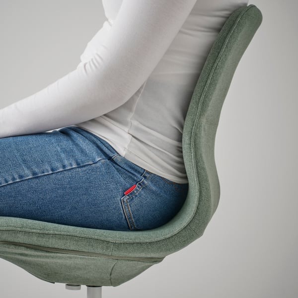 Una sedia da conferenza LÅNGFJÄLL verde-grigio/bianca di Gunnared