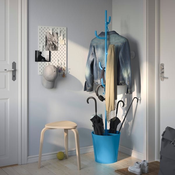 A light blue ÄLGANÄS hat and coat stand