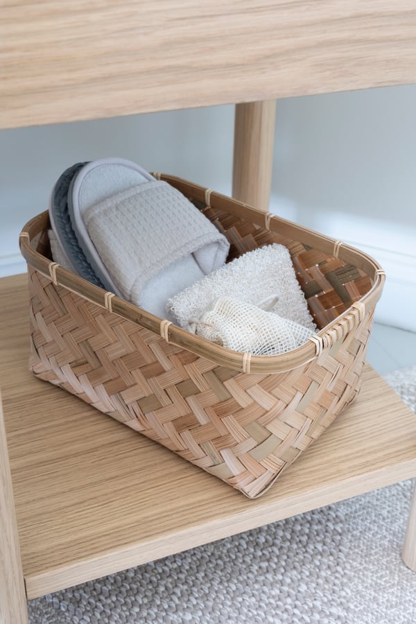 A bamboo MJÖLKKANNA basket