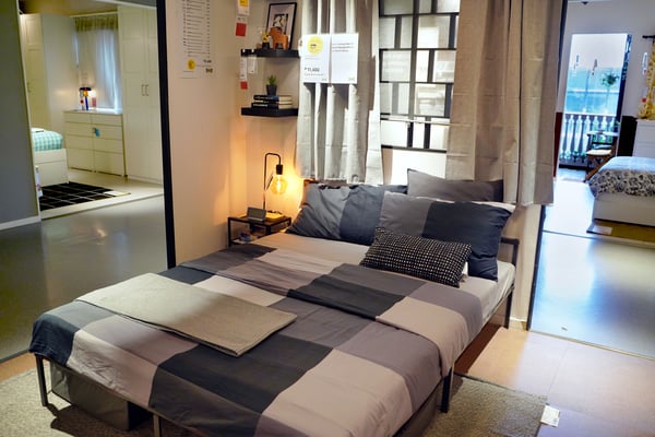 GRIMSBU bed and BRUNKRISSLA duvet