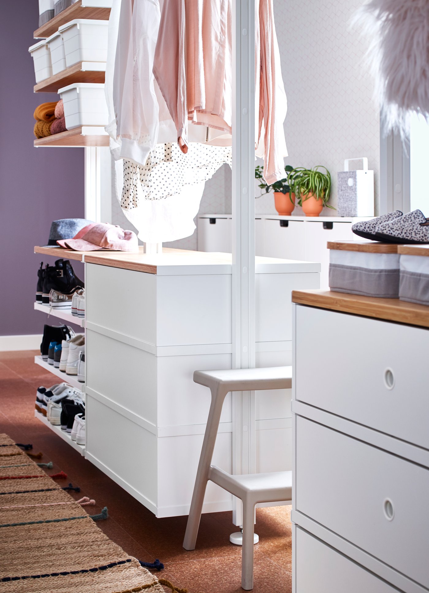 ELVARLI wardrobe in a bedroom