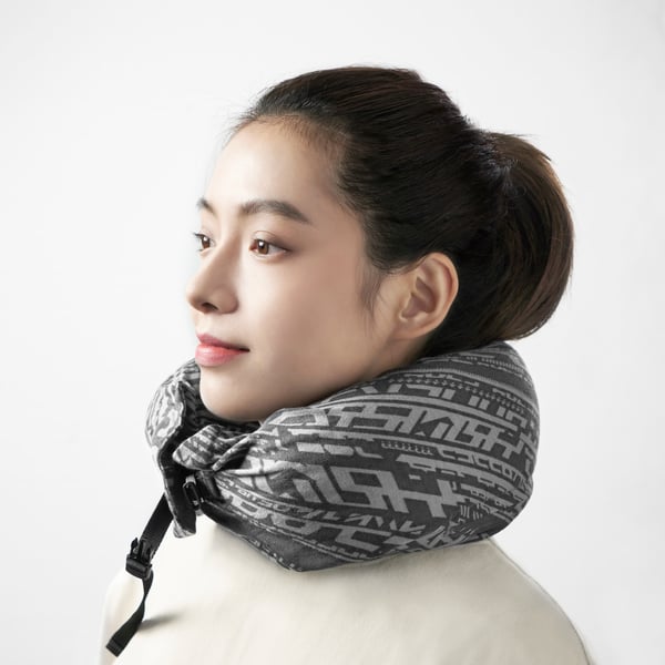 A LÅNESPELARE neck pillow