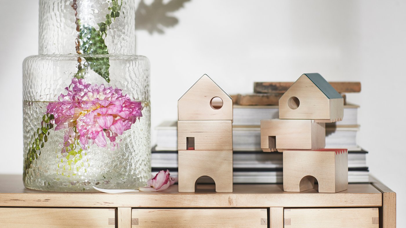 A solid wood/multicolour FÄLTLÖNN decoration house