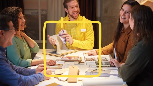 IKEA co-worker holding workshop