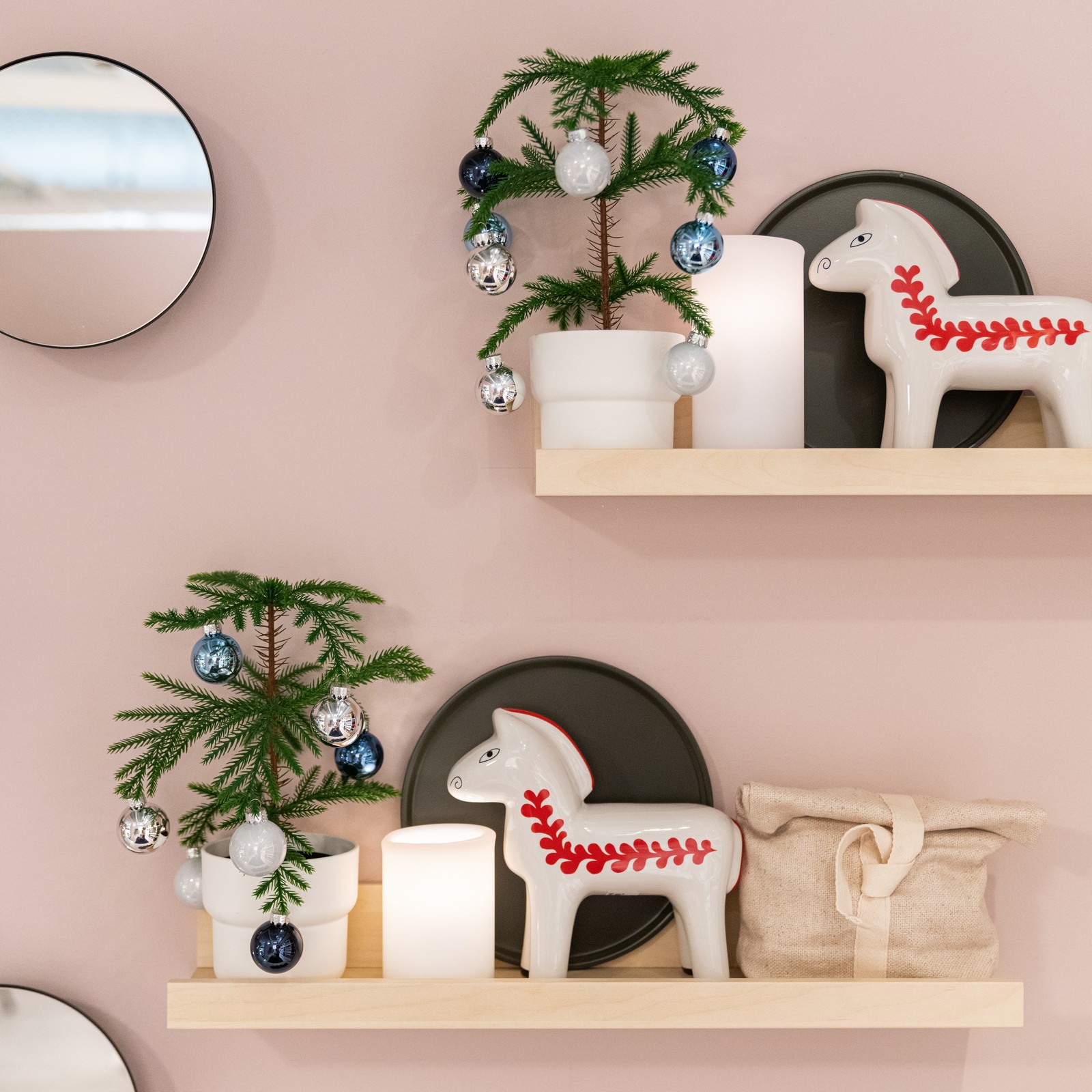Bookshelf lighting ideas that make reading enjoyable - IKEA