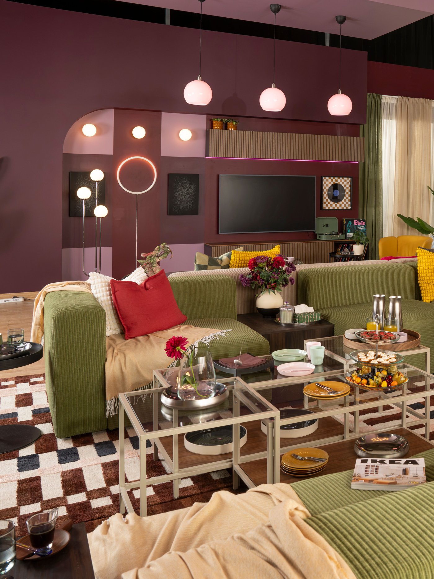 A dark brown HOLMERUD coffee table in the living room