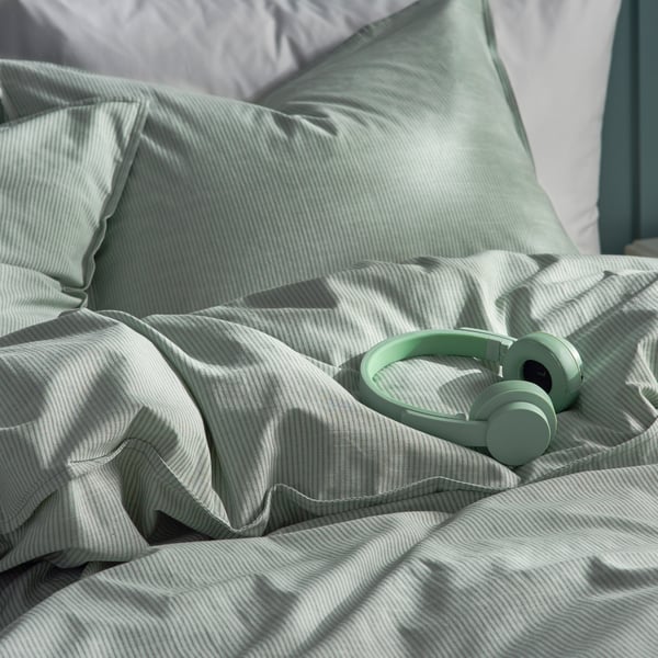 Une housse de couette BERGPALM vert/rayure et 2 taies d'oreiller