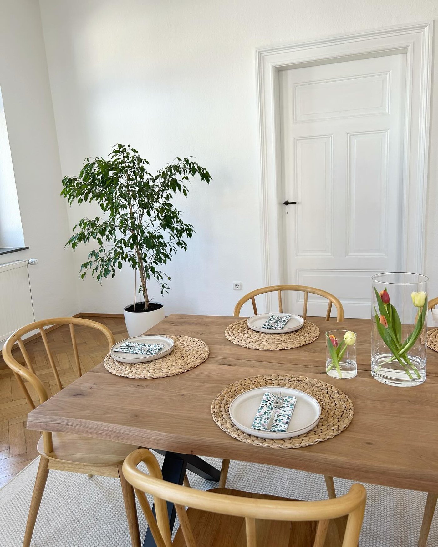 SOARÉ Place mat - water hyacinth 15 "