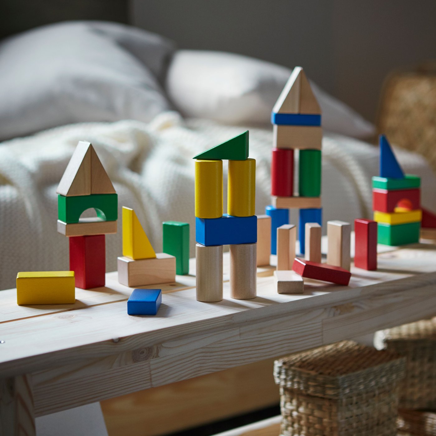 A multicolour UNDERHÅLLA 40-piece wooden building block set
