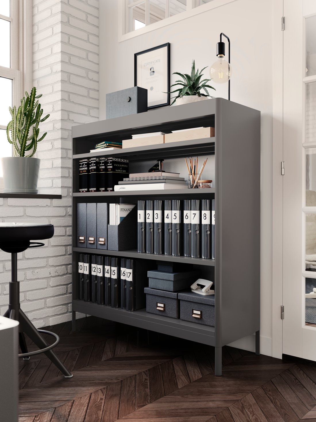 Klasyczne, wielofunkcyjne biuro na małej przestrzeni - IKEA
