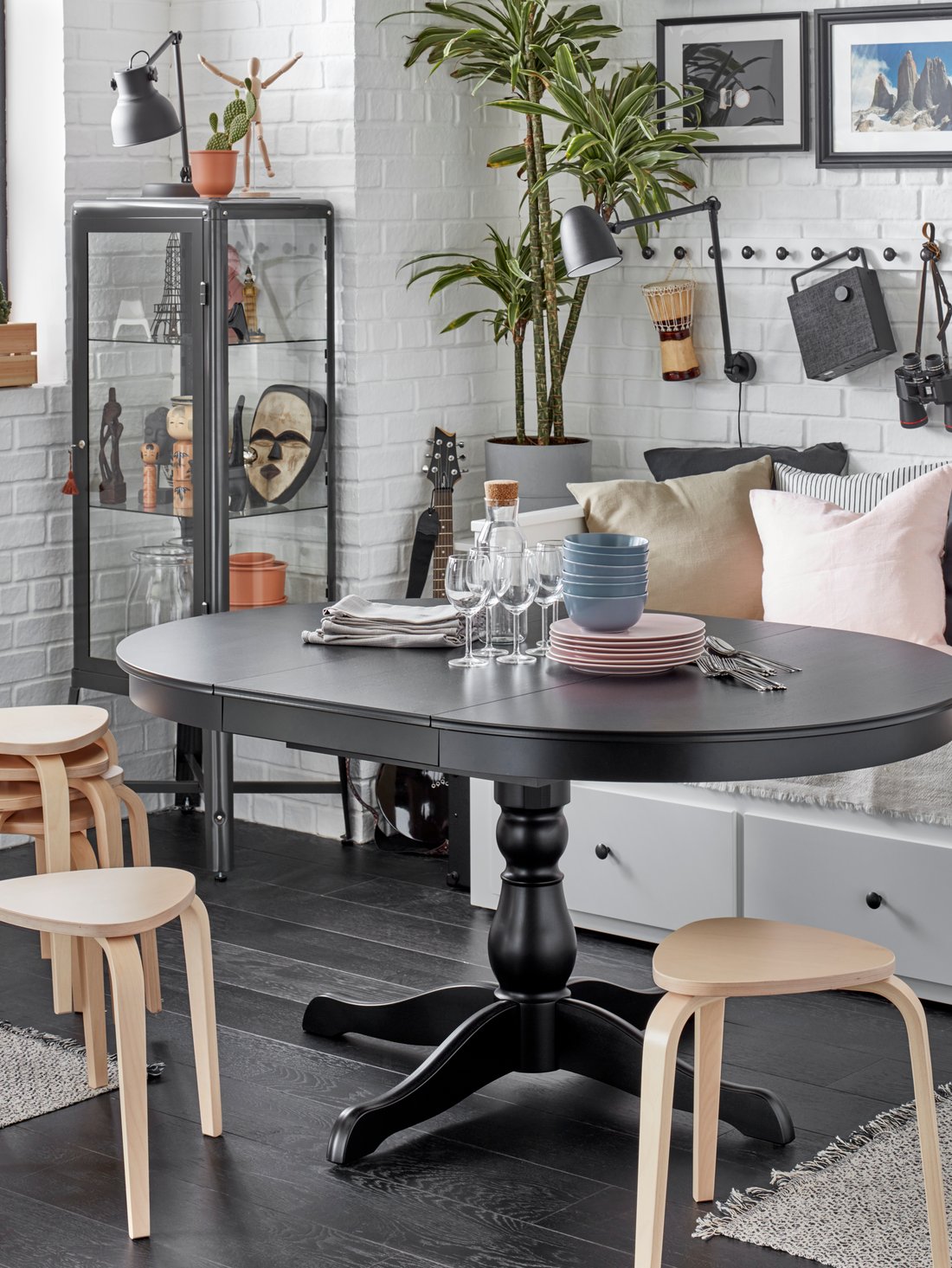 Der ausziehbare Tisch, der Gäste willkommen heißt IKEA Deutschland