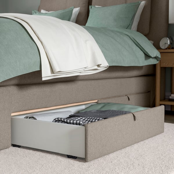 En Vågstranda-soffa/Tussöy Tibbleby beige LILLFJÄLLET divansäng med förvaring.