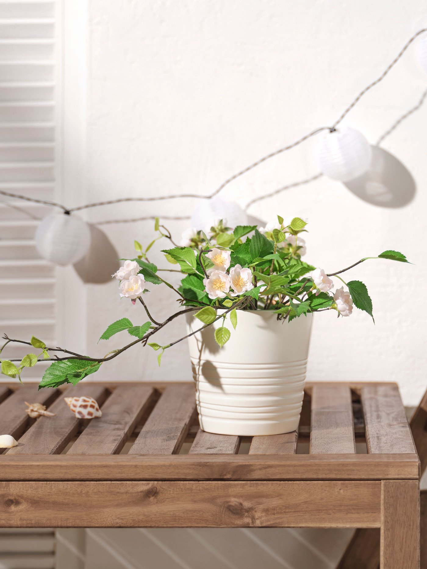 An in/outdoor/Rose light pink FEJKA artificial potted plant