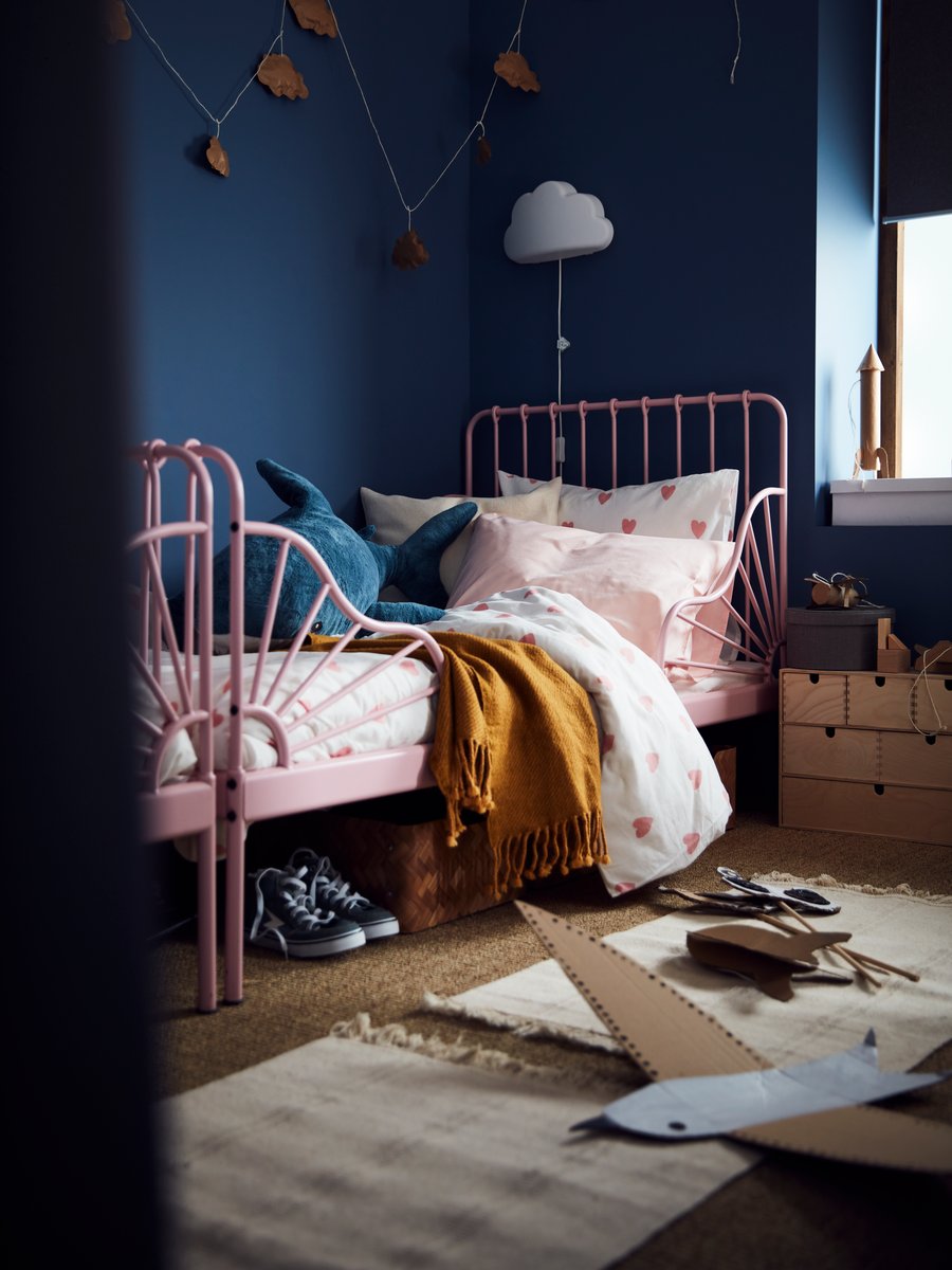Co-sleeping makes bedtime family time - IKEA CA