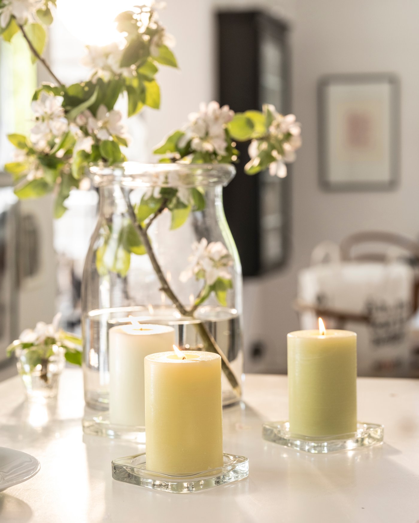 An Apple mixed colours LÖVSKOGSLUND scented pillar candle