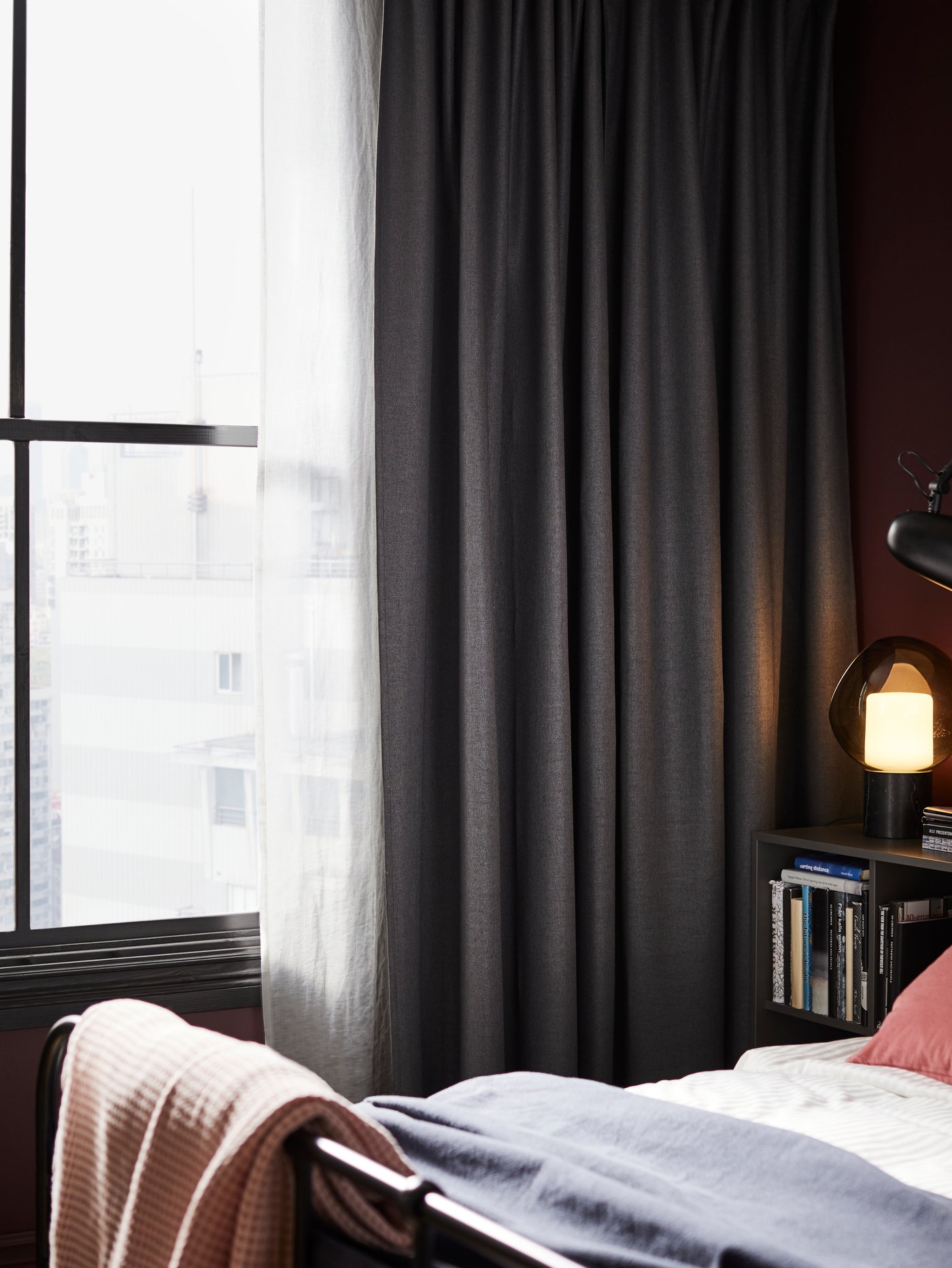 A grey/with heading tape ANNAKAJSA room darkening curtains, 1 pair in the bedroom