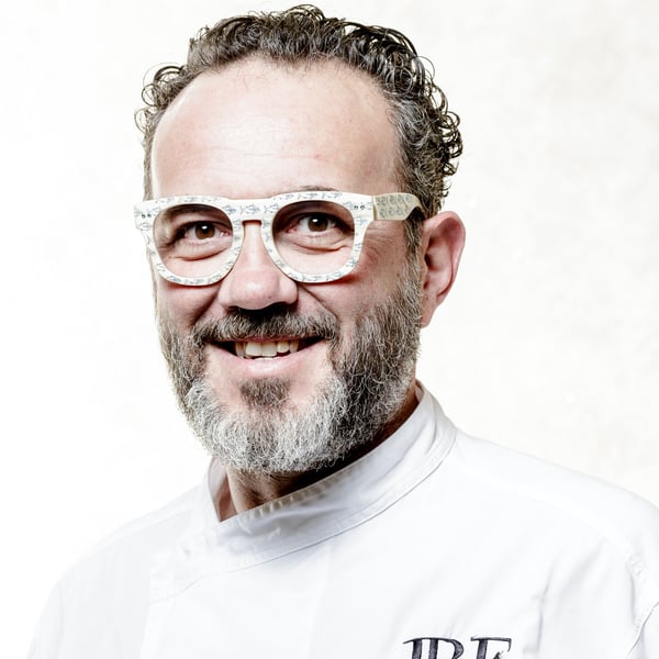 Ritratto dello chef Luigi Pomata.