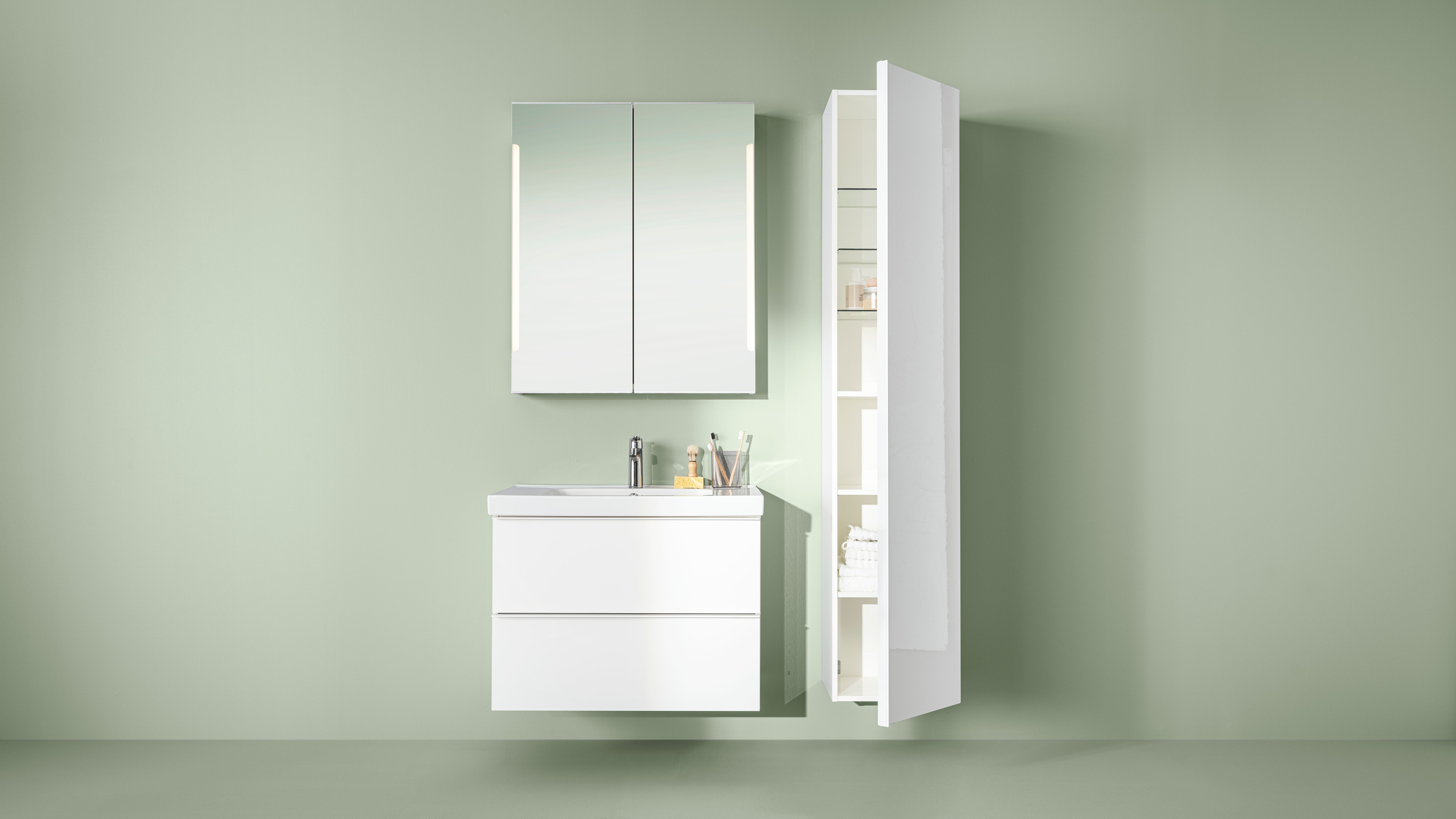 Bathroom furniture & storage