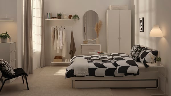 An anthracite/white BRUKSVARA 4-piece bedlinen set