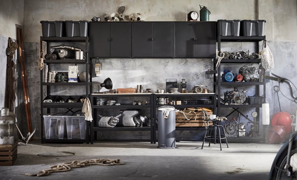 A black/pine plywood BROR work bench