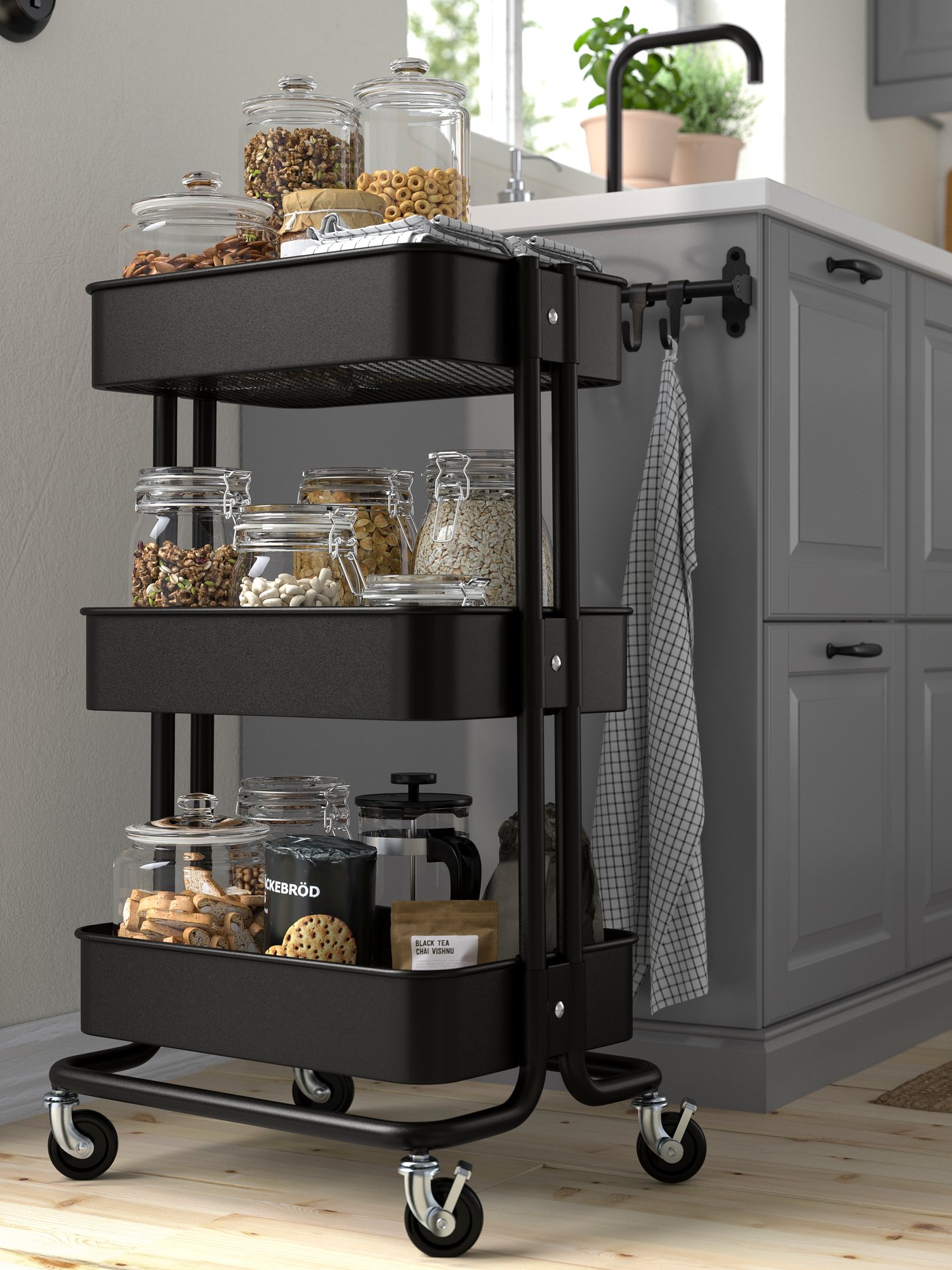 Un carrito RÅSKOG negro