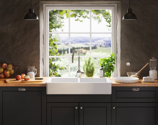 A clear glass BLANDA serving bowl in the kitchen