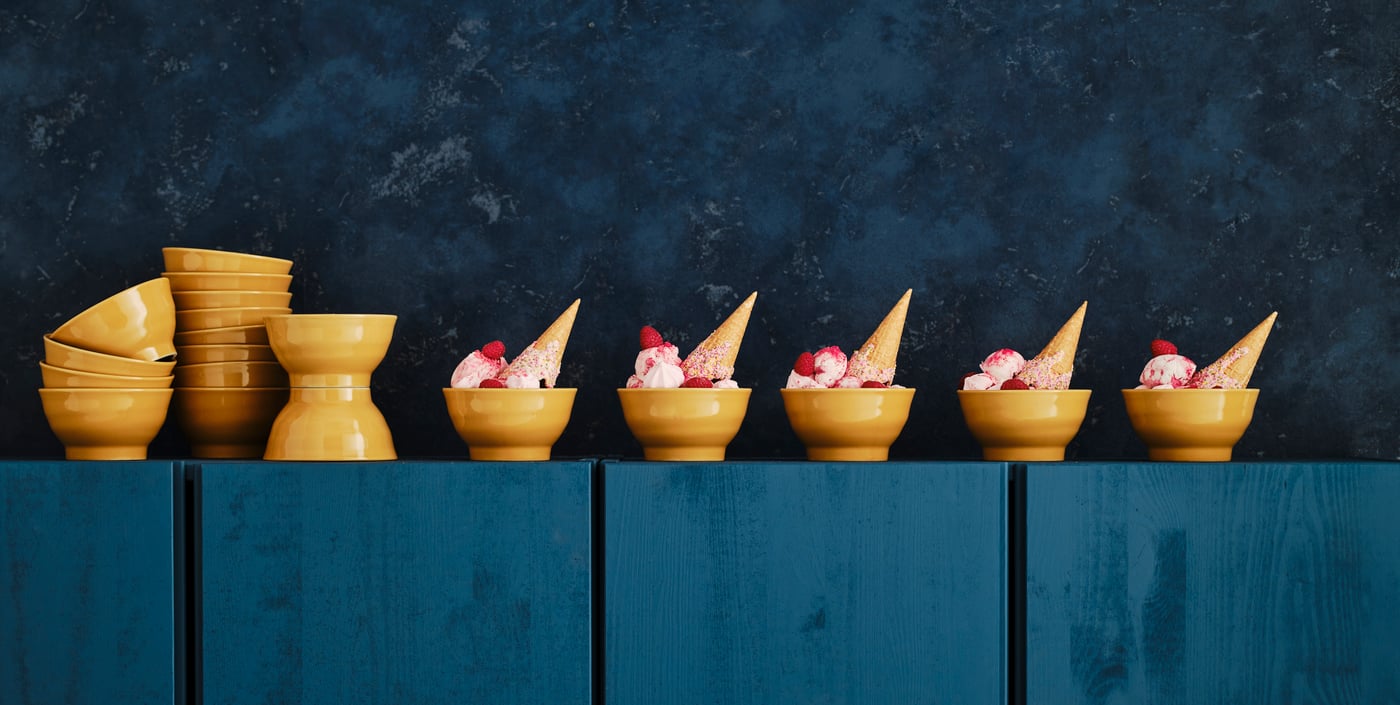 An yellow SANDSKÄDDA bowl