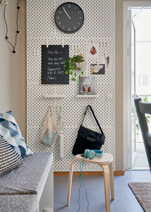 A white SKÅDIS pegboard