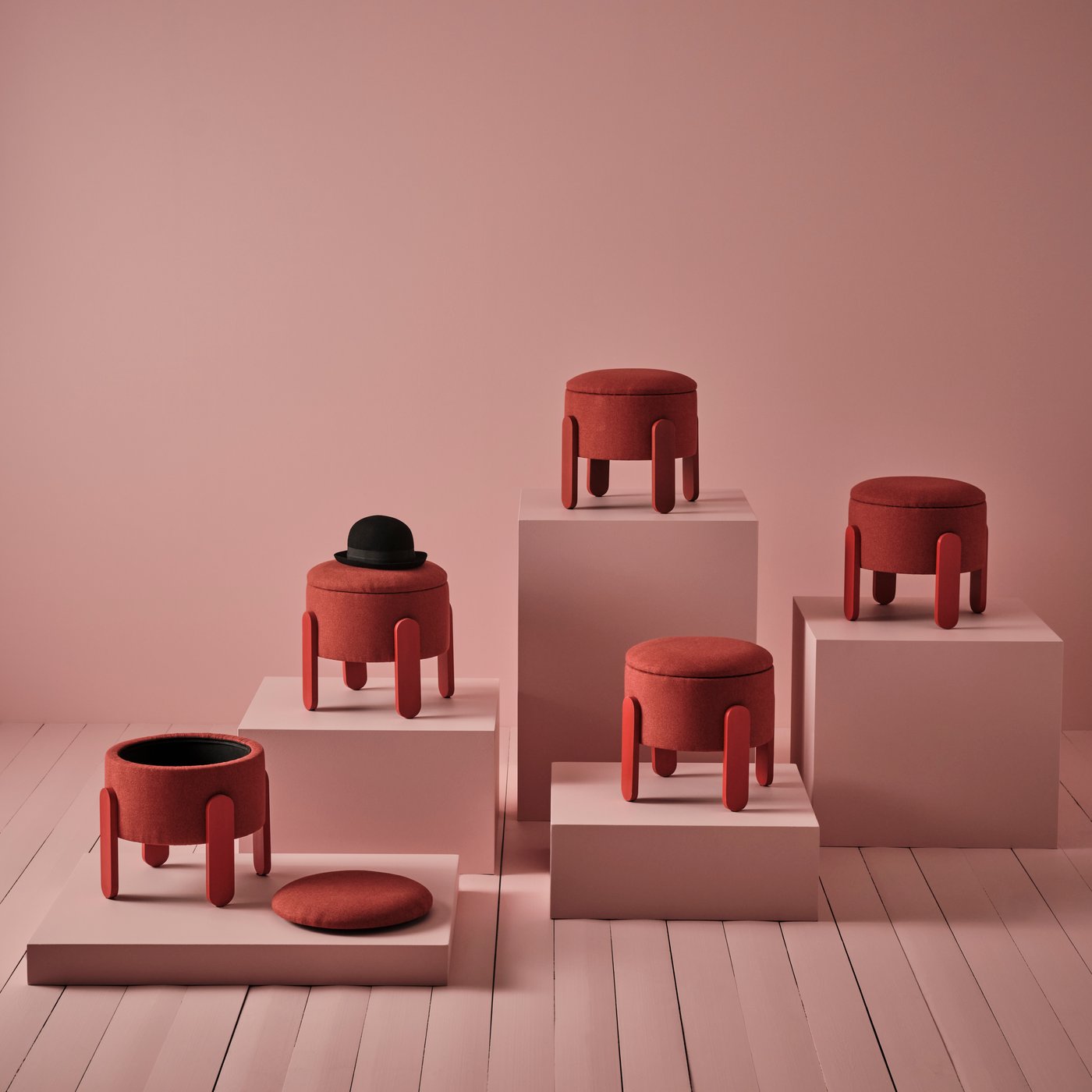 A with storage/Tonerud red FÖRLUNDA pouffe